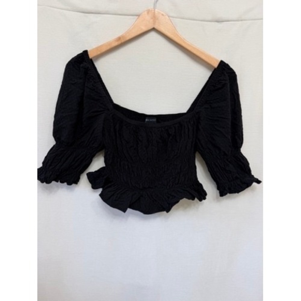 Urban Outfitters Black Smocked Puff Sleeve Crop Top Womens Small